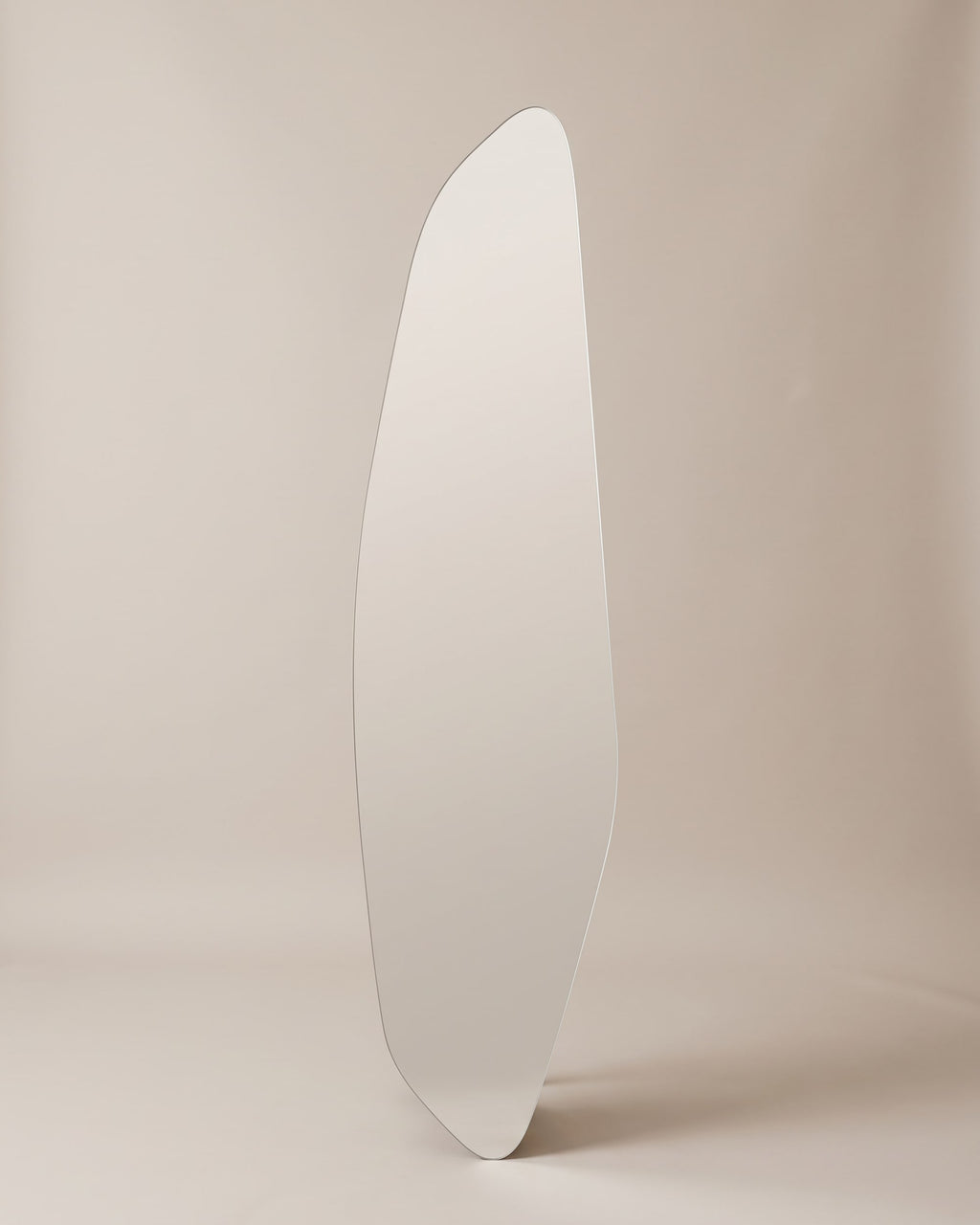 Aria Mirror | 140 × 35 cm in a bright Scandinavian interior
